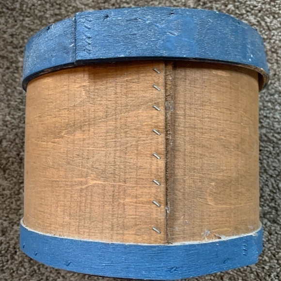 Blue Ribbon Hand Made Wooden Box - Picture 3 of 5
